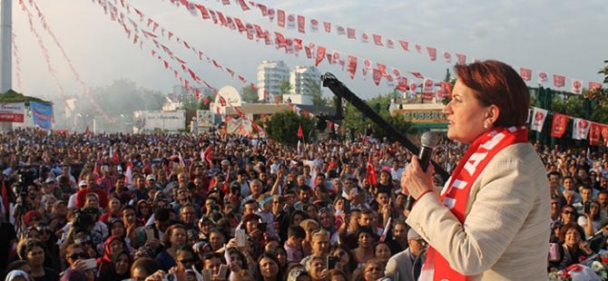 Akşener Antalya'yı salladı