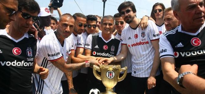 Beşiktaş şampiyonluğu böyle kutladı