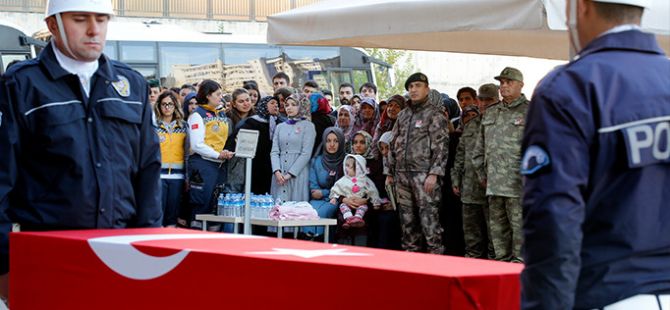 Şehit polis Ahmet Alp Taşdemir için tören düzenlendi