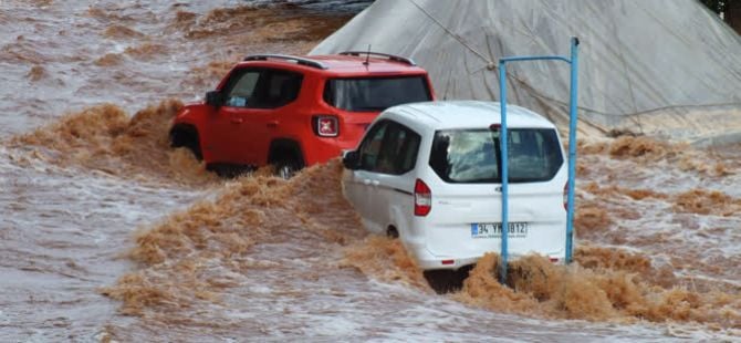 Silifke'de selde can pazarı