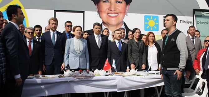 Akşener, Beşiktaş'ta