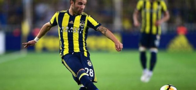 Fenerbahçe'de 8 futbolcuyla yollar ayrılıyor