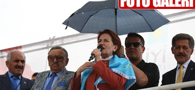 Akşener'e Muş'ta sevgi seli