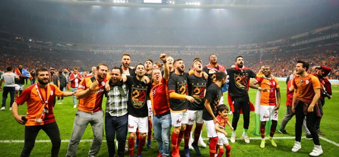 Dünya basını Şampiyon Galatasaray'ı manşetlere taşıdı