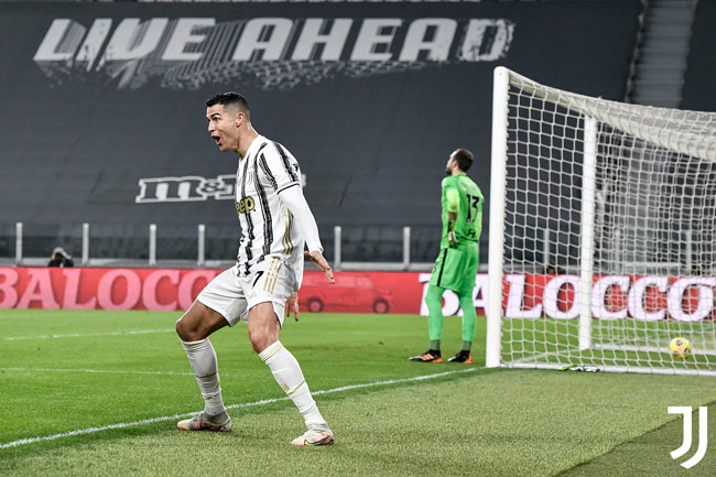 Merihli Juventus uçuşa geçti