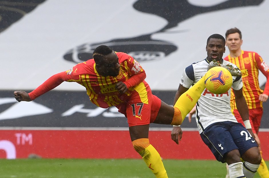 Diagne'nin çabası West Bromwich'i kurtarmadı: Tottenham gülen taraf oldu