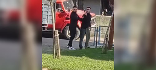 İstanbul'da parkta gürültü yapanlara silahlı tehdit
