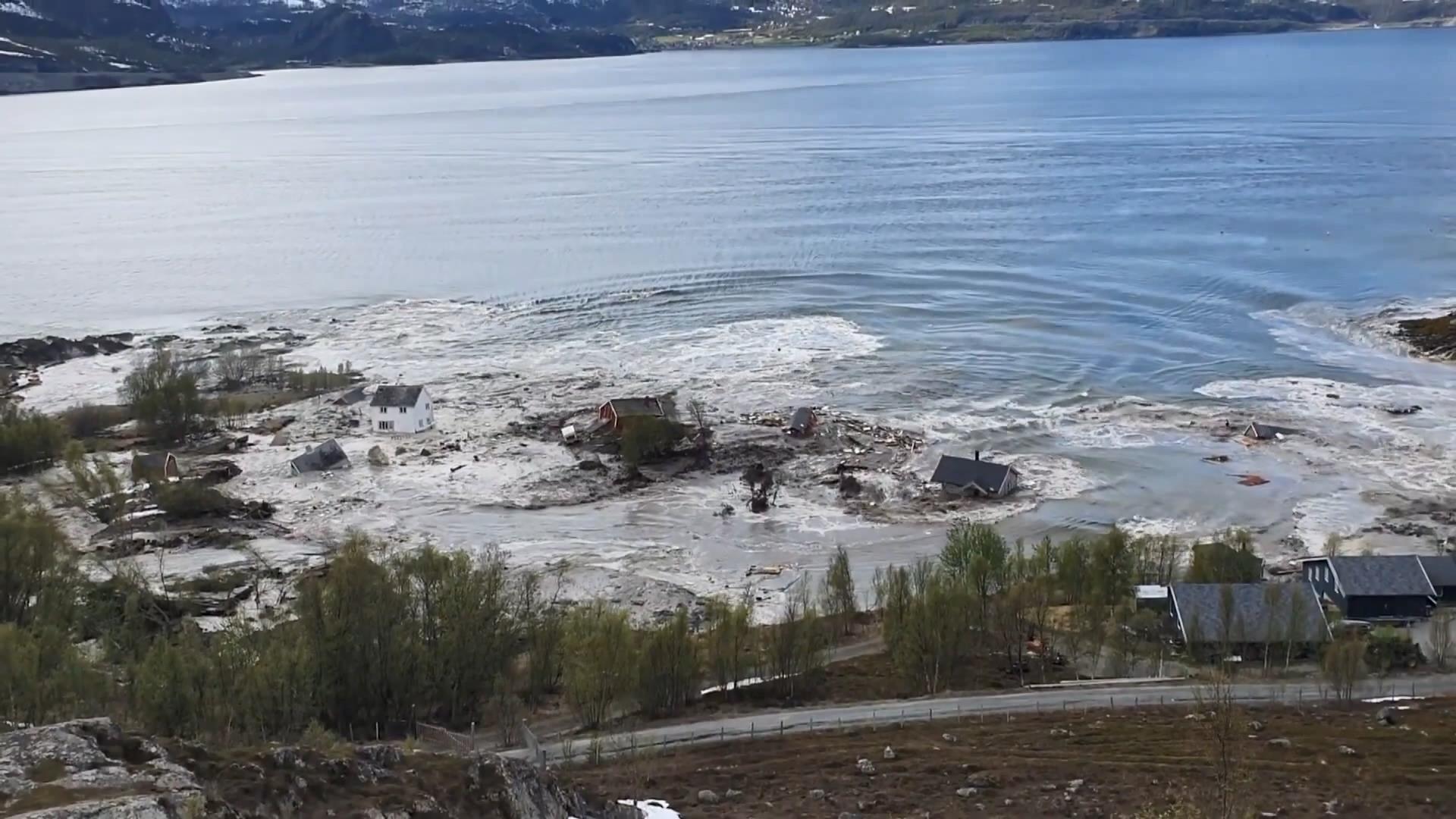 Norveç’teki toprak kaymasında 2 cesede daha ulaşıldı