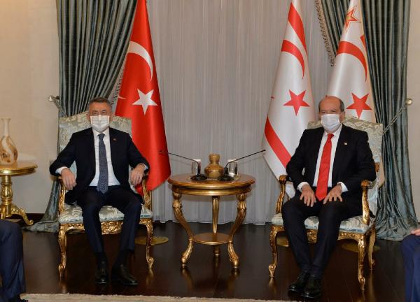 Cumhurbaşkanı yardımcısı Oktay ve KKTC lideri Tatar bir araya geldi