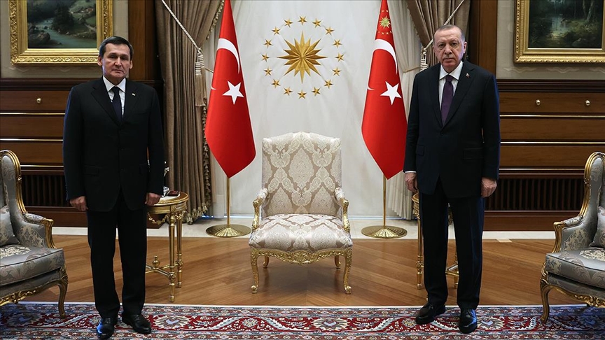 Erdoğan Meredow ve Bayramov'u kabul etti