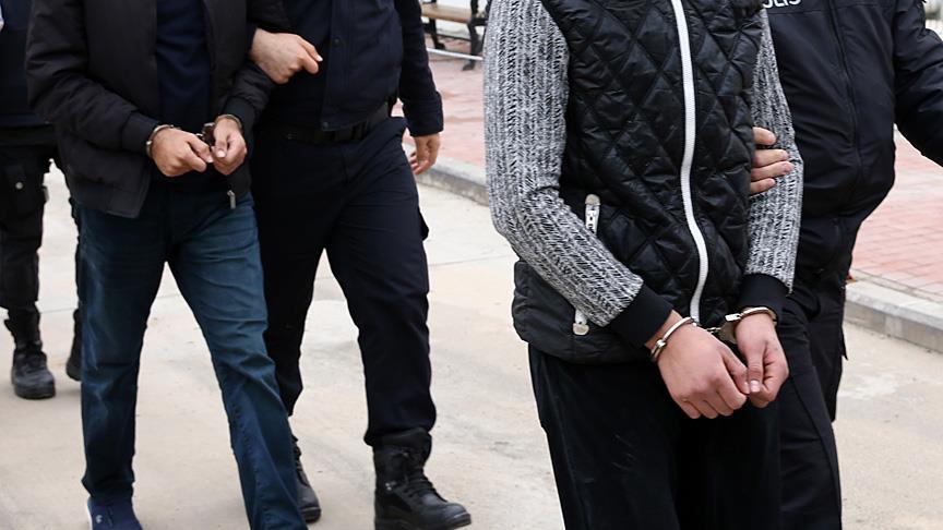 Edirne'de 3'ü terör örgütü mensubu 5 kişi yakalandı