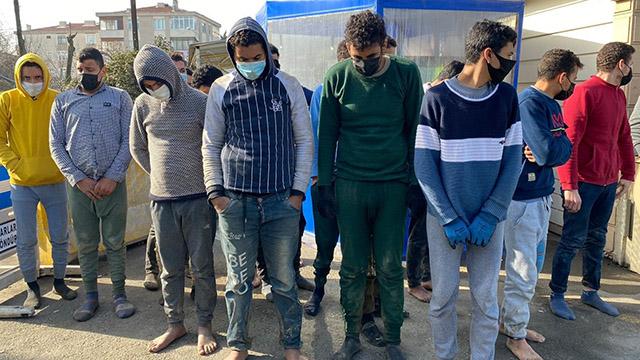 Silivri'de 18 göçmen yakalandı