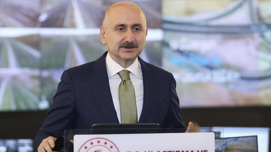 Karaismailoğlu: Ankara-Sivas YHT hattını yazın hizmete açacağız