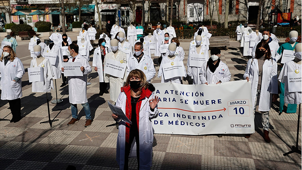 Madrid’de doktorlar süresiz greve gitti
