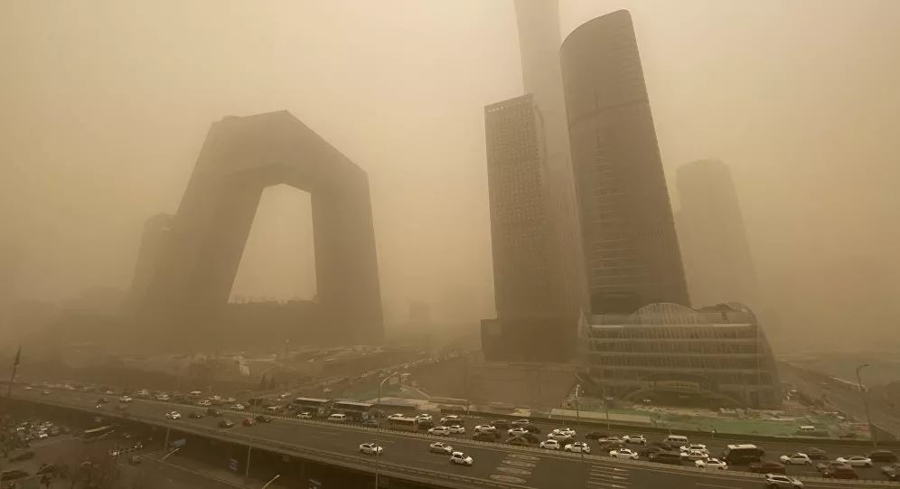 Kum fırtınası Çin ve Moğolistan'ı vurdu