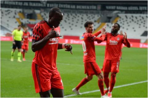 Aboubakar Beşiktaşlıları korkuttu