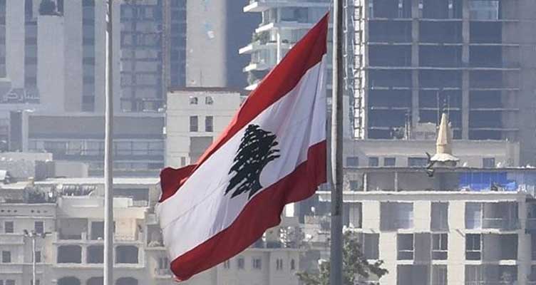 Lübnan'da eczaneler kepenk indirdi