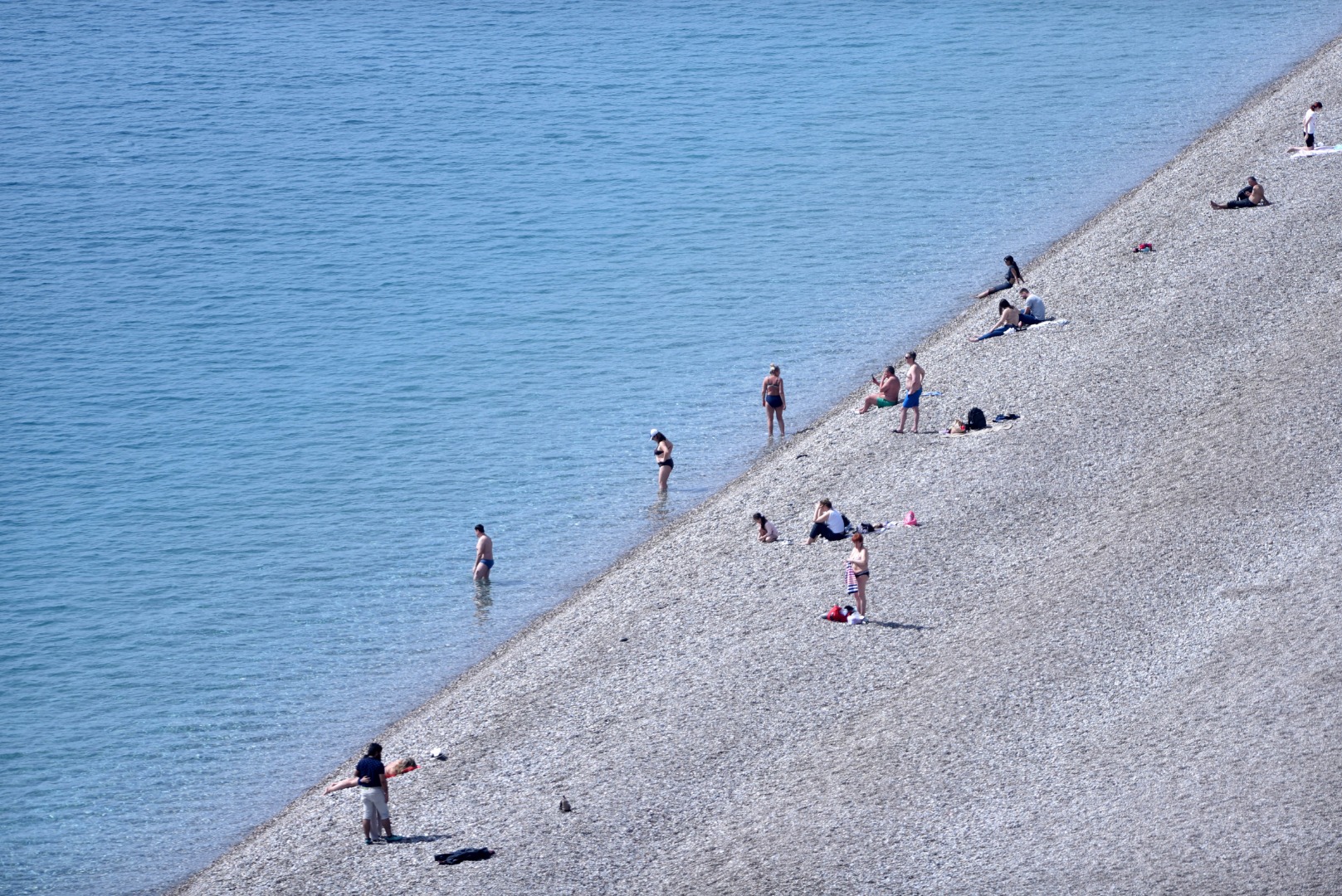 Antalya'da kısıtlamada sahiller turistlere kaldı