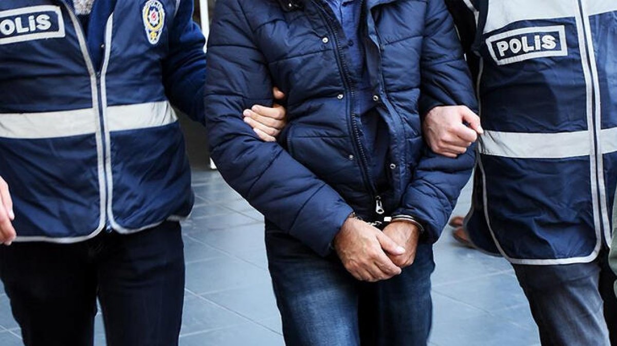 Edirne'de 2 FETÖ şüphelisi gözaltına alındı
