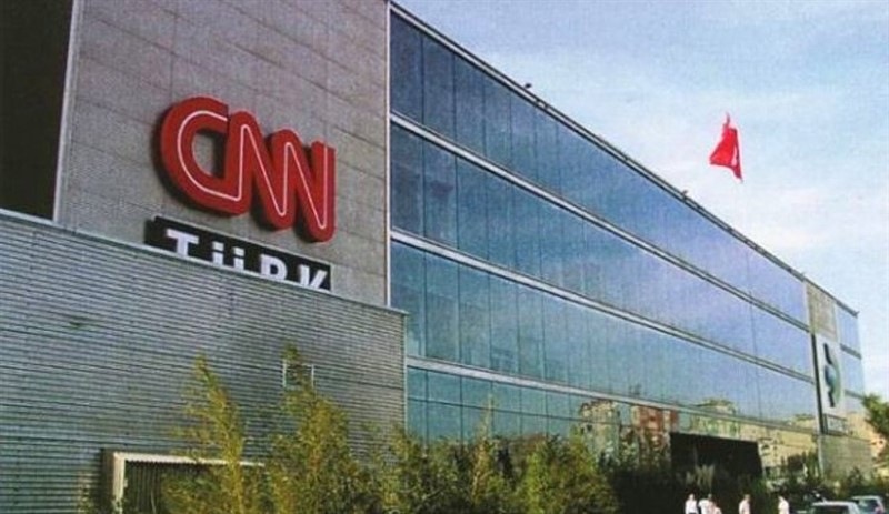 CNN Türk'te flaş ayrılık! Sosyal medya hesabından duyurdu