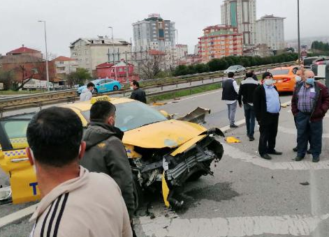 Ataşehir'de zincirleme kaza