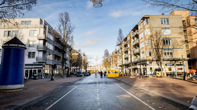 Hollanda'da salgın tedbirleri gevşetiliyor