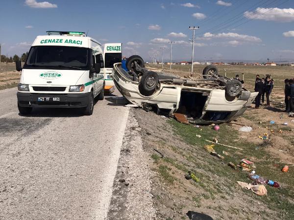 Konya'da minibüs takla attı. 2 ölü 6 yaralı