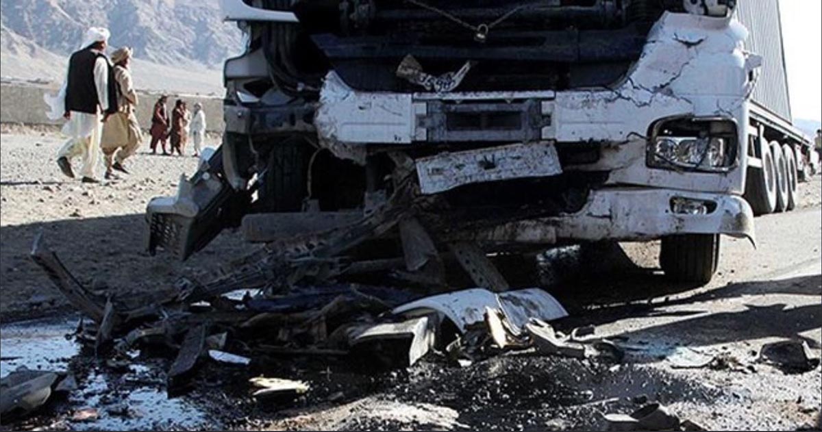 Afganistan'da feci kaza. Yolcu minibüsü tırla çarpıştı: 14 ölü