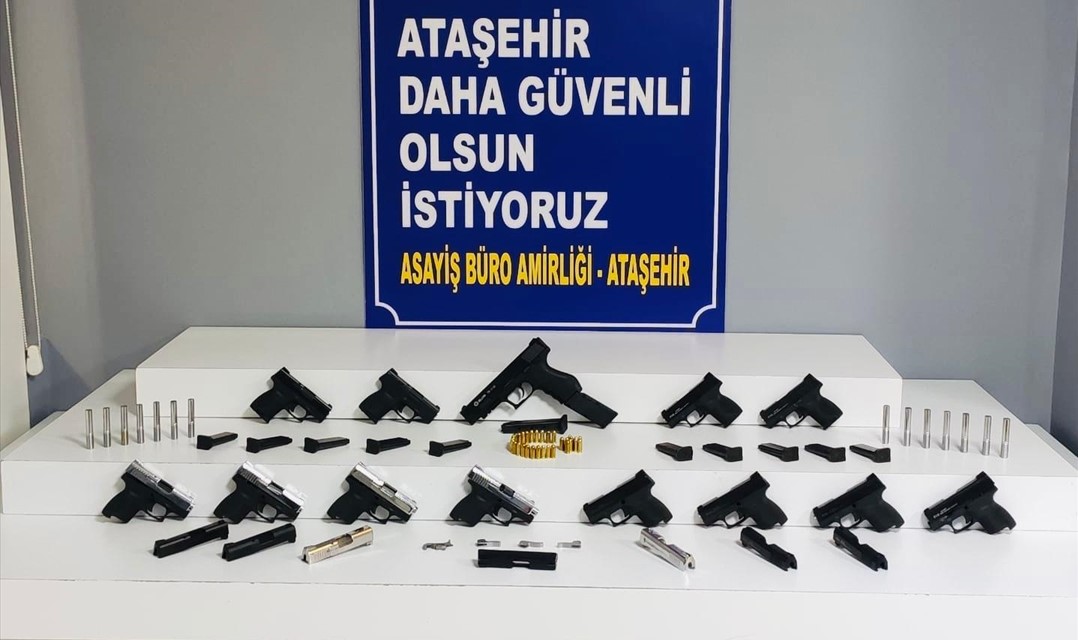 İstanbul'da yasa dışı silah ticareti operasyonu. 2 gözaltı