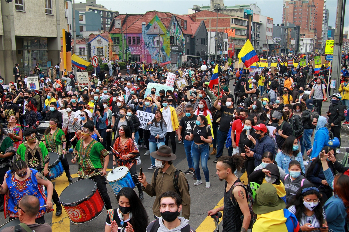Kolombiya'da dev protesto