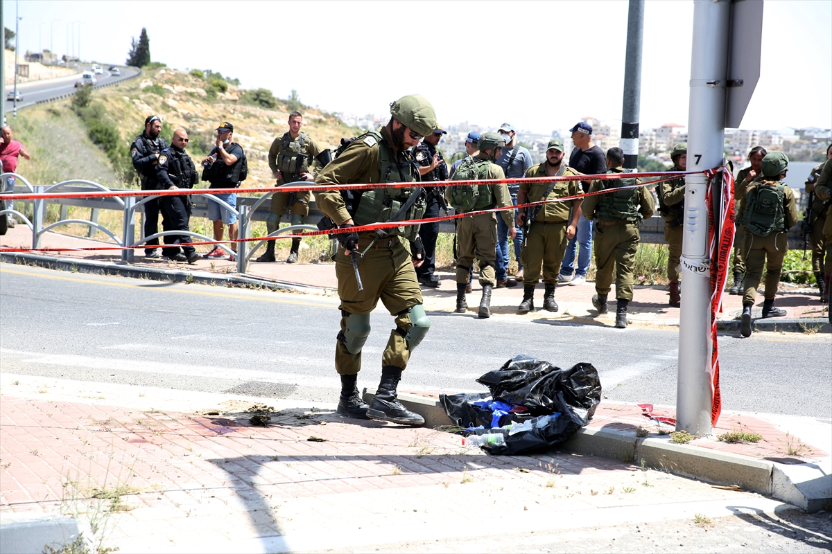 İsrail askerleri Filistinli genci vurarak yaraladı