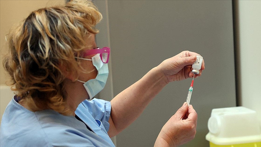 AB'de kullanılan aşılar Hindistan varyantına karşı etkili mi? Avrupa İlaç Ajansı açıkladı