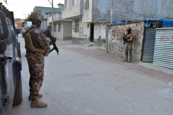 Adana'da IŞİD operasyonu: 6 kişi gözaltına alındı