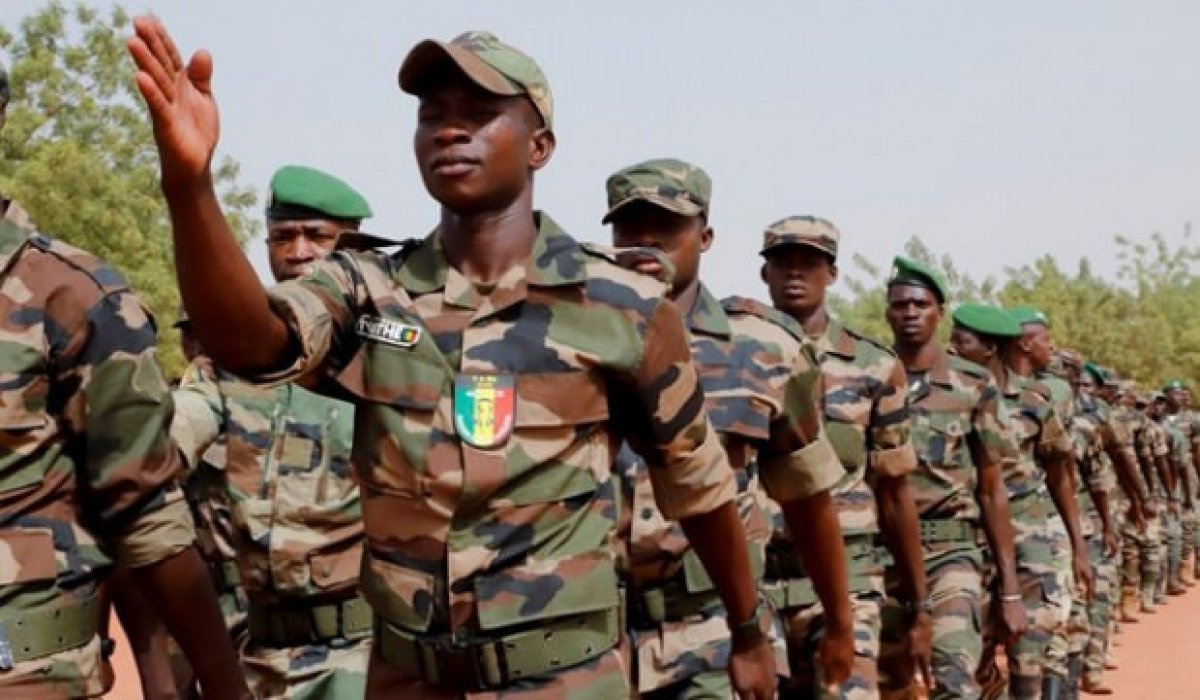 Mali’de tutuklu devlet başkanı ve başbakanın akıbeti belli oldu