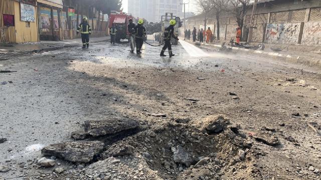 Afganistan'da servise bombalı saldırı: 4 ölü
