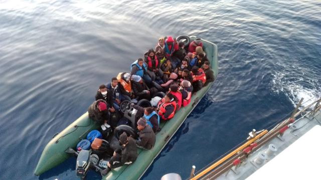 Akdeniz'de 117 göçmen kurtarıldı
