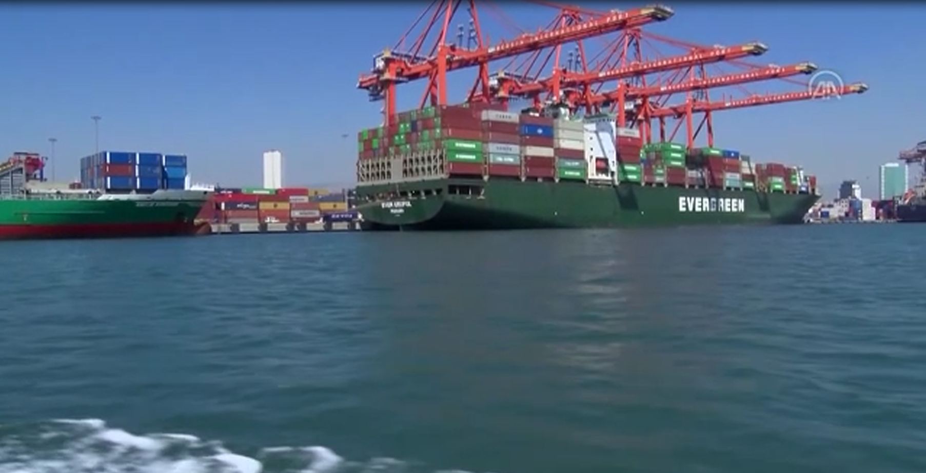Mersin'de denizi kirleten gemilere 50 milyon lira ceza 
