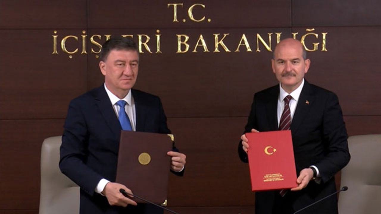 İçişleri Bakanı Soylu Özbek mevkidaşı ile görüştü
