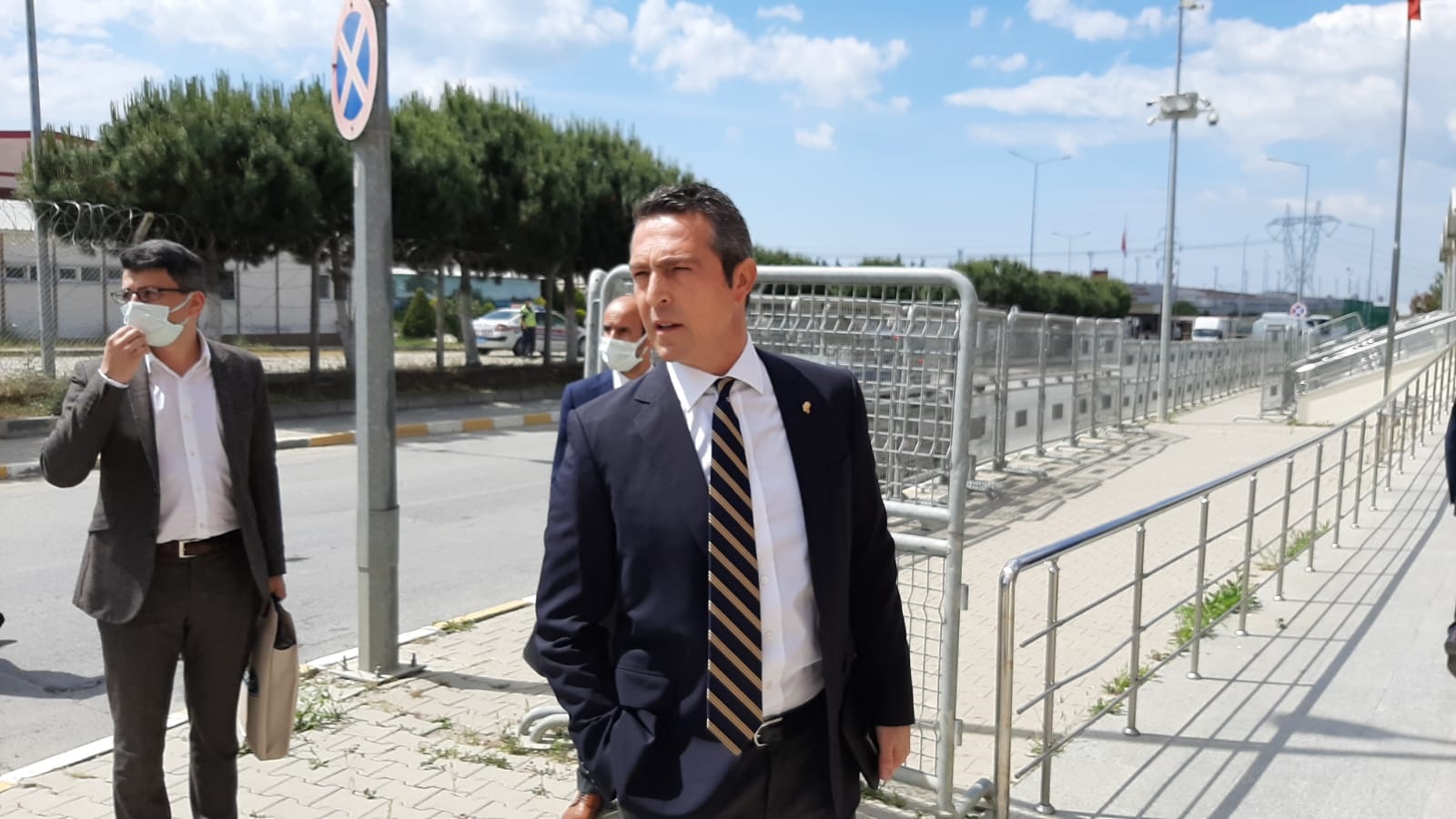 Ali Koç "futbolda şike kumpası" davası için Silivri’ye gitti