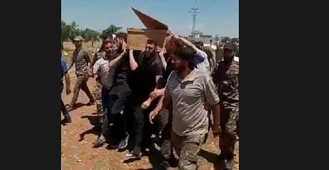 Afrin'deki saldırıda hayatını kaybeden 13 sivil toprağa verildi