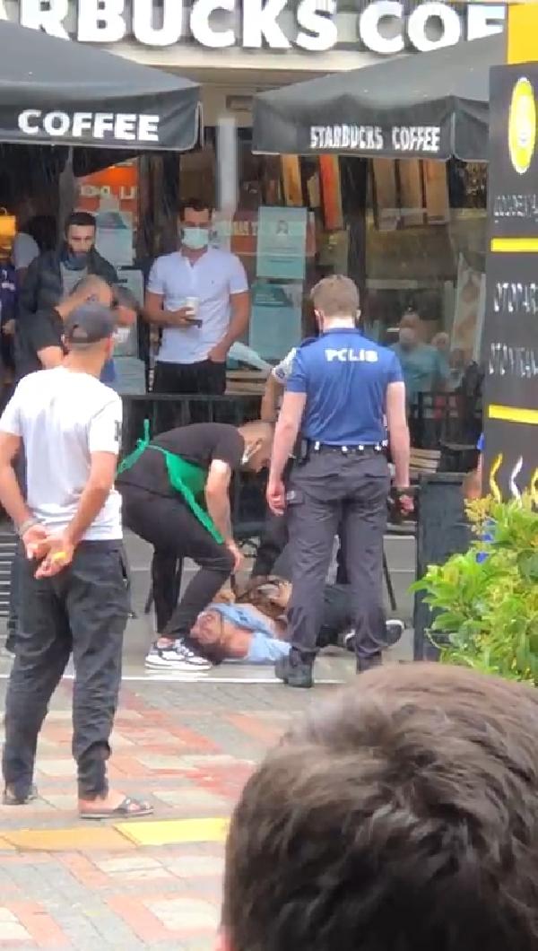 Yeşilköy'de çıkan arbedede silah patladı 1'i polis 2 kişi yaralandı