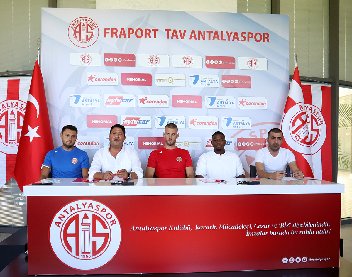 Antalyaspor'da çifte transfer