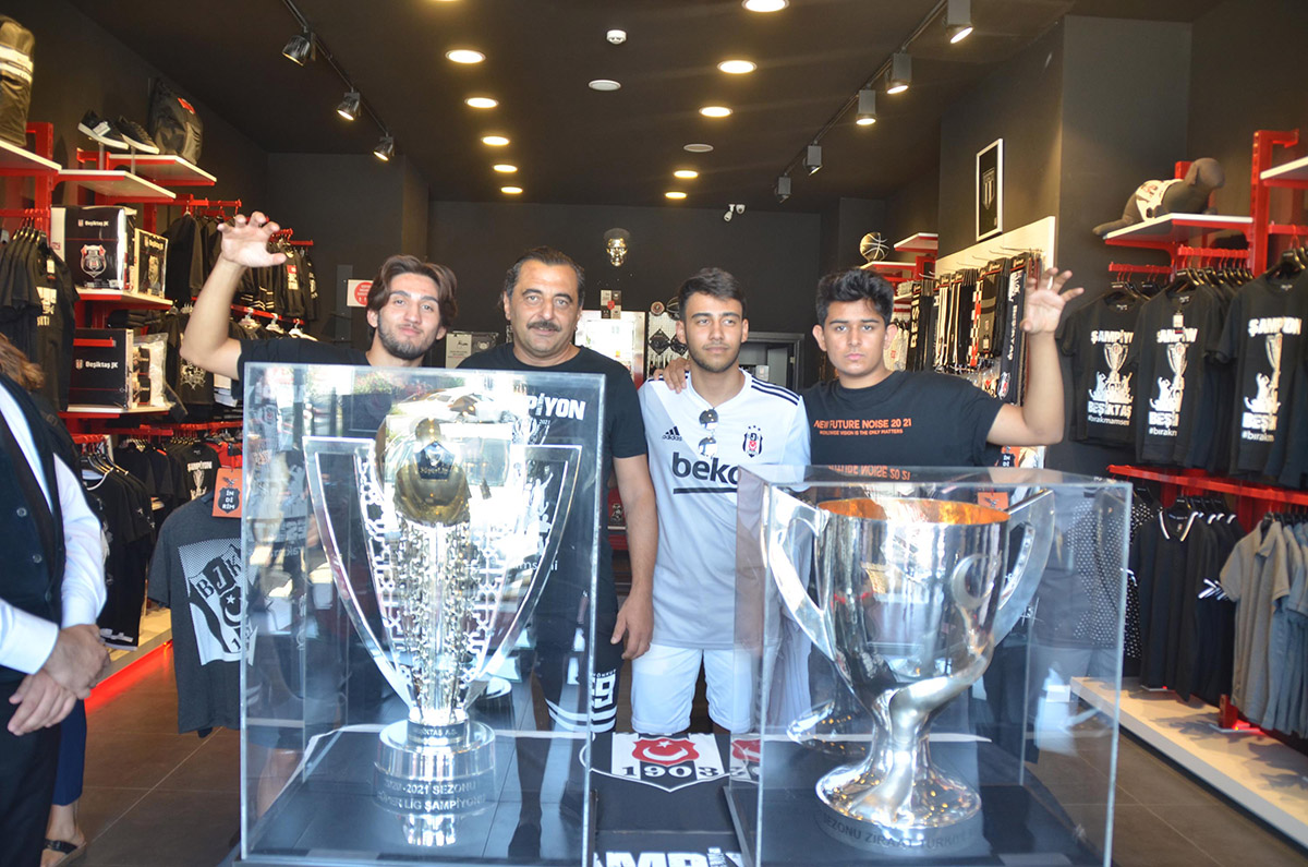 Beşiktaş'ın çifte kupası Bodrum'da
