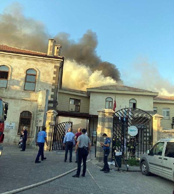 Gaziantep'te özel hastanede bir hastanede yangın çıktı