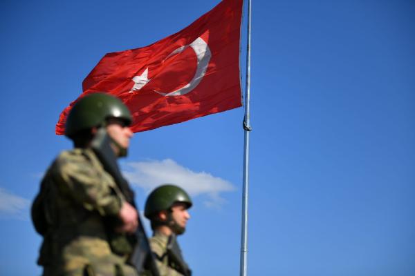 MSB: Yunanistan'a geçmeye çalışan PKK'lı 2 terörist yakalandı