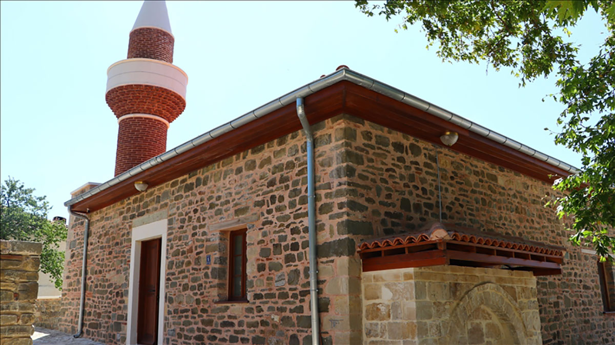 600 yıllık Güzelköy Cami ibadete açılacak
