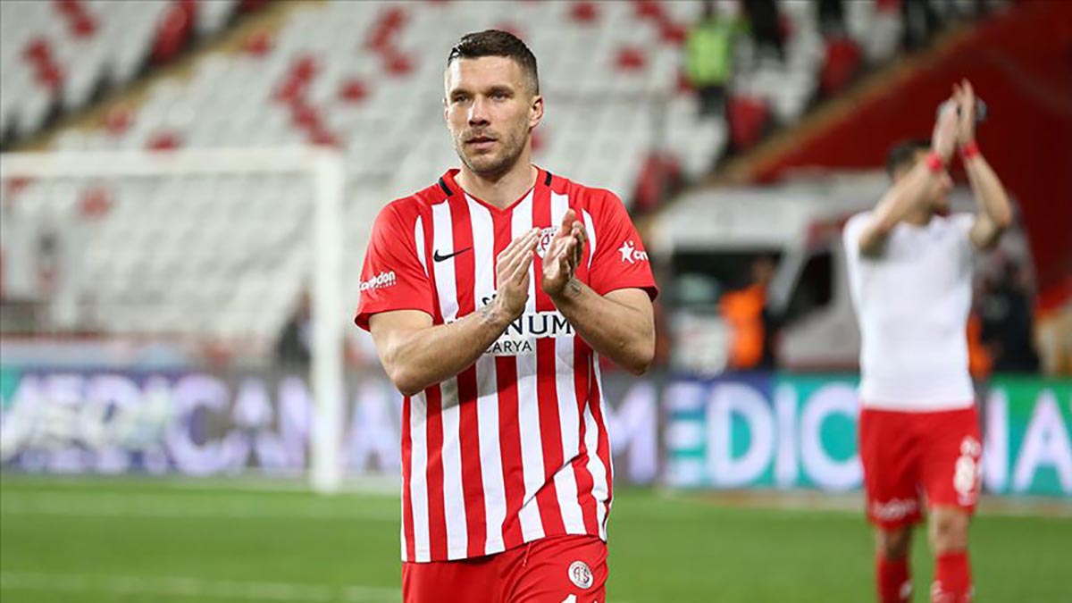 Lukas Podolski geri dönüyor