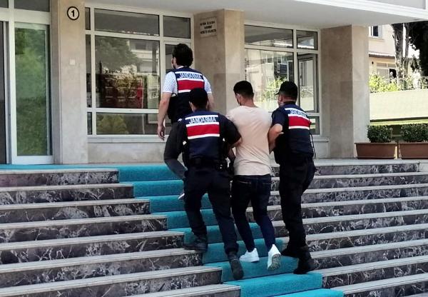 Mersin'de IŞİD operasyonu: 3 gözaltı