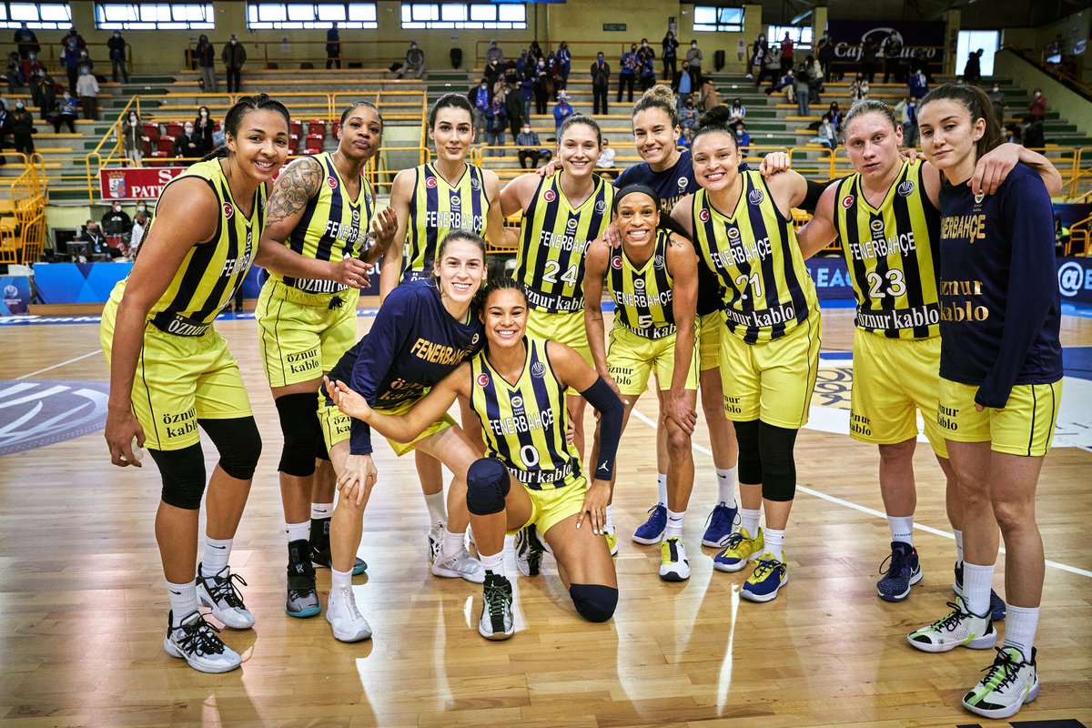 Fenerbahçe Öznur Kablo'da 5 basketbolcunun sözleşmesi yenilendi