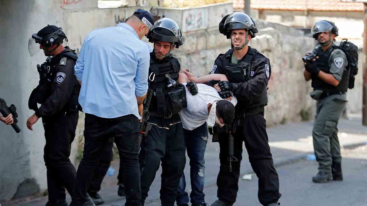8 günde 60 Filistinliyi gözaltına aldı